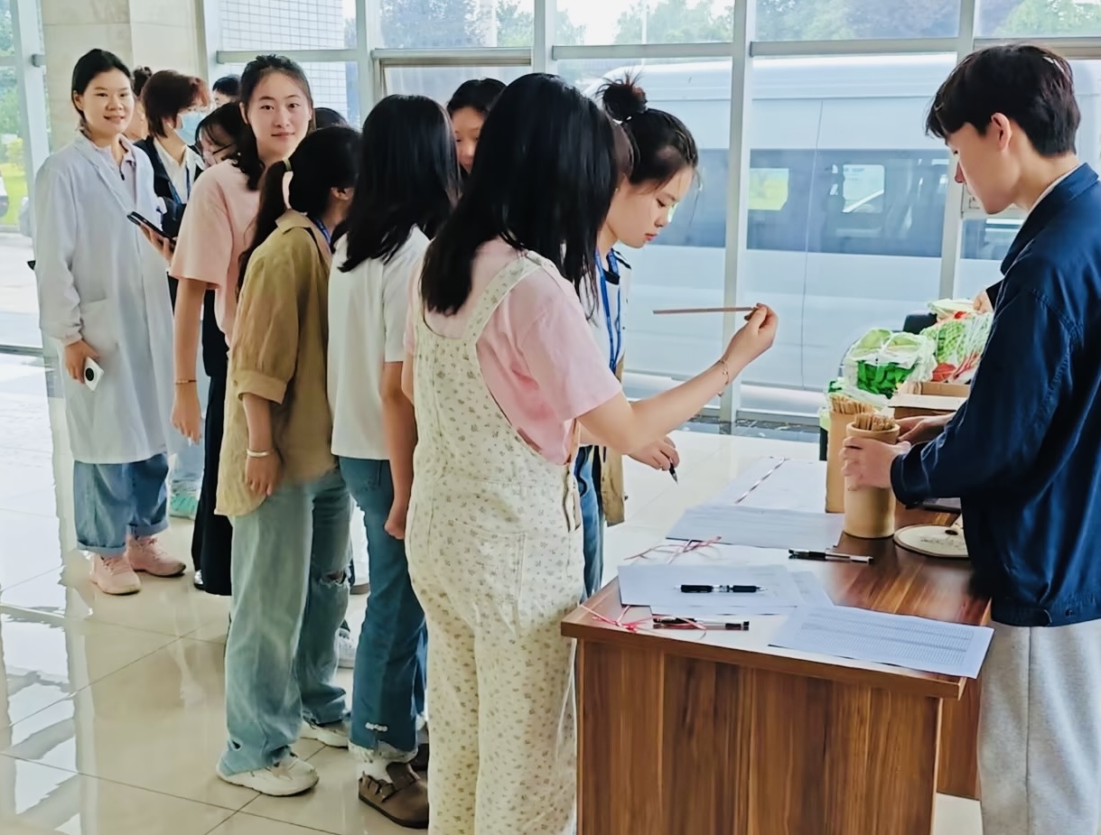 48f5cf7c-62e8-4224-a3ad-9e6eab773227